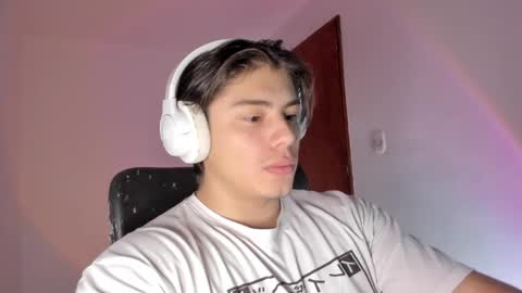 GioRusso online show from April 11, 1:46 am