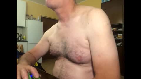 giovanni_1964 online show from June 7, 5:58 am