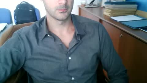 giuseppevai1 online show from October 30, 11:33 am