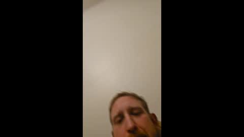 glassboxer8675309 online show from January 17, 7:44 am