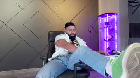 Snapshot of glennmasters chatting on March 1, 5:31 am Matthew .. for short call me Matt online show from March 1, 5:31 am