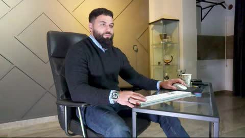 Snapshot of glennmasters chatting on February 21, 9:43 pm Matthew .. for short call me Matt online show from February 21, 9:43 pm