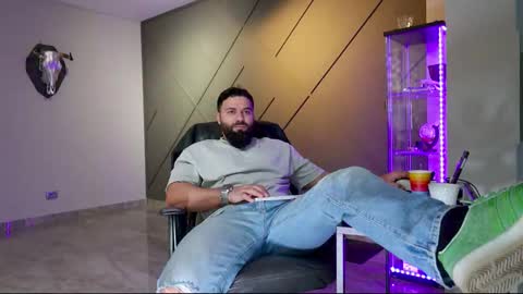 Snapshot of glennmasters chatting on March 11, 6:00 am Matthew .. for short call me Matt online show from March 11, 6:00 am