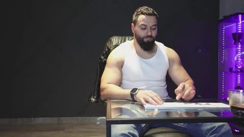 Matthew .. for short call me Matt online show from February 11, 10:26 pm