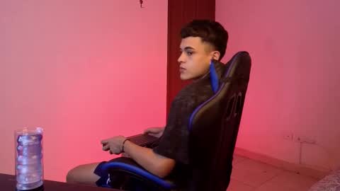 go_santi online show from February 17, 1:15 am