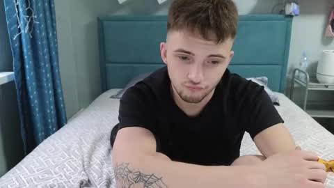 Golden boyyy21 online show from February 11, 12:54 pm