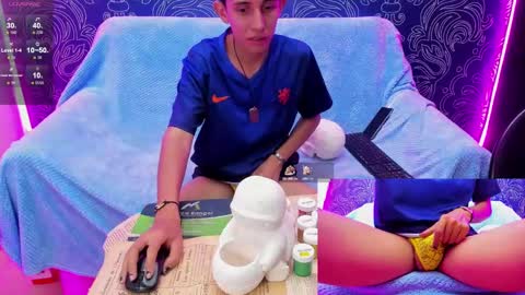 angel online show from February 8, 9:04 pm