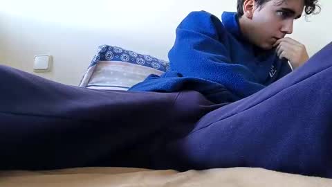 goodboyyy7 online show from October 24, 1:57 pm