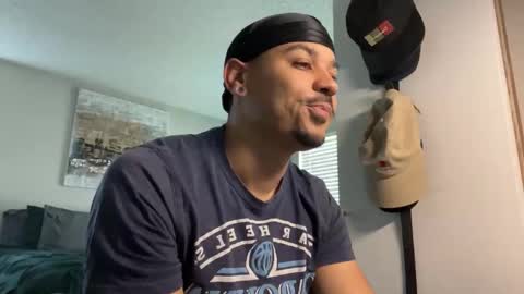 Goodjob Jay online show from October 31, 7:17 pm