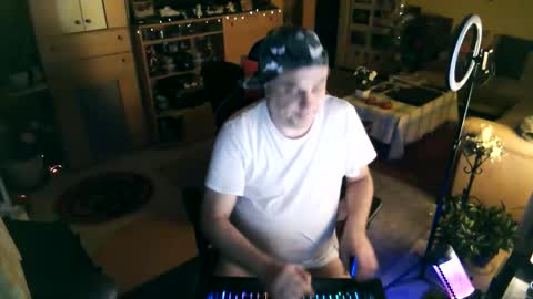 Snapshot of google5001 chatting on September 22, 3:28 am google5001 online show from September 22, 3:28 am