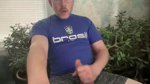 googlymooooglys online show from March 22, 11:59 am