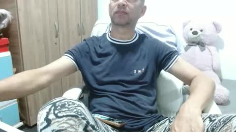 Andres online show from April 8, 10:36 am