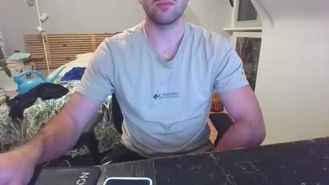 goura2000 online show from March 19, 8:34 pm