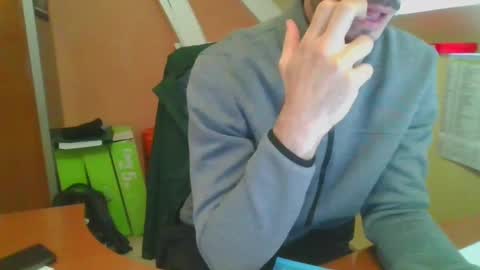 Snapshot of grandbi chatting on January 8, 8:06 am grandbi online show from January 8, 8:06 am