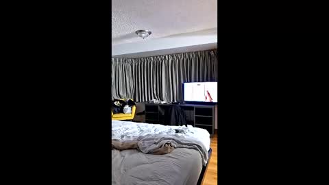 greatfullone online show from April 5, 11:34 pm