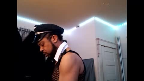 Snapshot of gregnice313 chatting on February 15, 4:25 am NICE and sometimes Savvy online show from February 15, 4:25 am