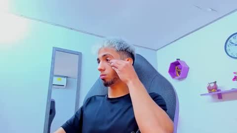 gregori_latin19 online show from October 27, 5:48 pm