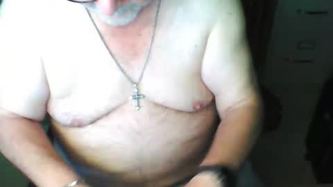 greyghost04 online show from April 28, 5:12 am