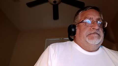 Snapshot of gripthisniceandhard001 chatting on October 27, 5:54 am gripthisniceandhard001 online show from October 27, 5:54 am