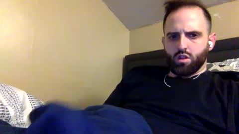 Snapshot of grobs123 chatting on February 5, 2:08 am grobs123 online show from February 5, 2:08 am