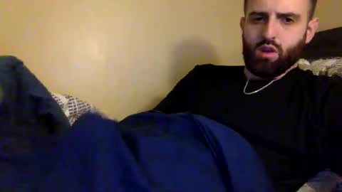 Snapshot of grobs123 chatting on February 17, 1:15 am grobs123 online show from February 17, 1:15 am