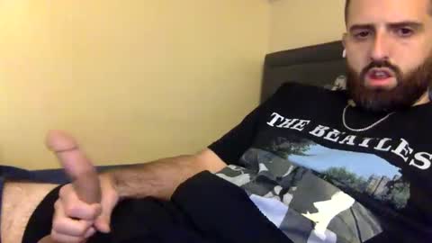 Snapshot of grobs123 chatting on October 6, 6:01 pm grobs123 online show from October 6, 6:01 pm