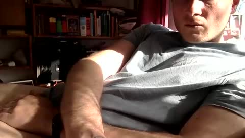 gruendamien online show from April 28, 4:44 pm