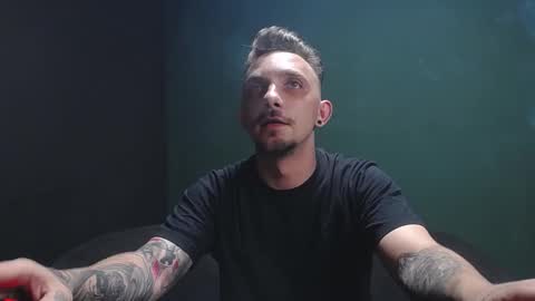 GuessWhatBitch online show from September 23, 11:37 pm