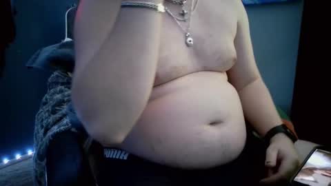 gutlvr online show from September 28, 11:58 pm