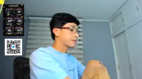 Snapshot of guy_veryhot1 chatting on September 22, 6:46 am onlyfans    kevin garcia s online show from September 22, 6:46 am