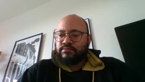 guy_wood15 online show from February 6, 11:10 am