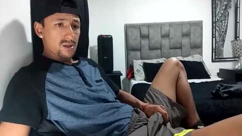 karim online show from December 20, 3:02 am