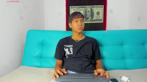 Carl Milton online show from December 2, 6:27 am