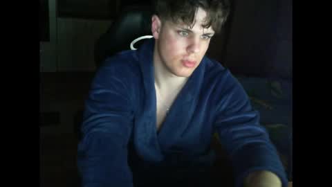 gymguy0505 online show from March 9, 8:58 pm