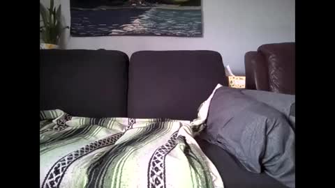 Hairiest Bear online show from April 17, 1:47 pm