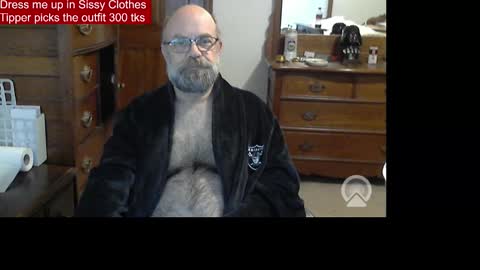 HairyDaddyBear69 online show from February 9, 12:32 pm