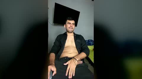 hamiltong12 online show from December 18, 5:03 am