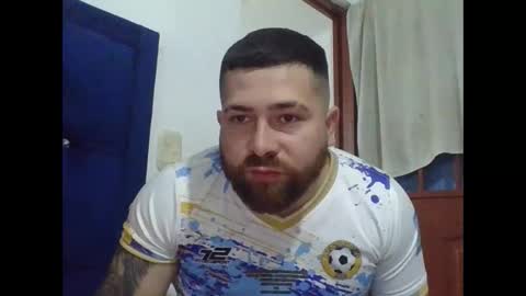 hammerwhithe01 online show from January 7, 1:05 pm