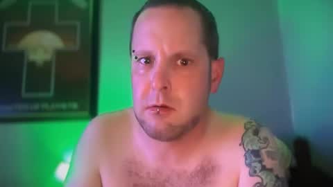 Snapshot of hand_banana_420 chatting on September 16, 1:39 am hand_banana_420 online show from September 16, 1:39 am