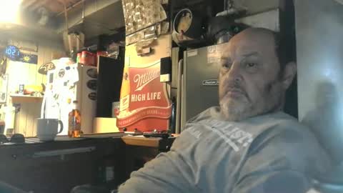 Snapshot of handiemanhere chatting on September 25, 2:21 am naked man online show from September 25, 2:21 am