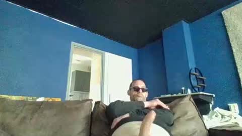 handsomeguy4ever online show from December 2, 11:57 am