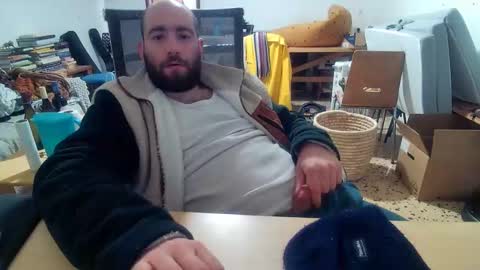 handyboy991 online show from March 31, 7:15 pm