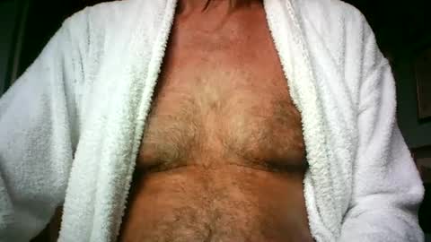 handymanforyou177322 online show from July 28, 1:43 pm