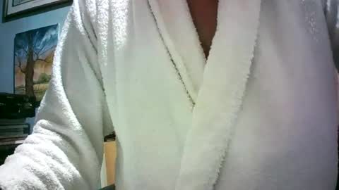 handymanforyou177322 online show from July 4, 11:41 pm