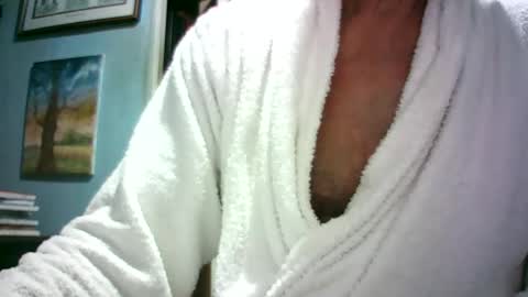 handymanforyou177322 online show from July 6, 8:43 pm