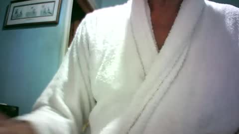 handymanforyou177322 online show from June 26, 10:34 pm