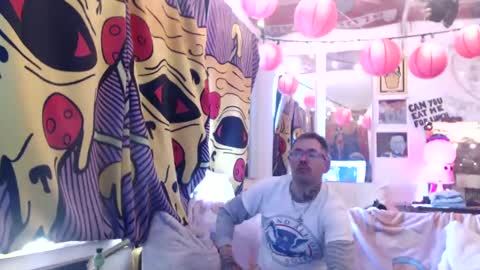 Snapshot of hankrams chatting on October 18, 7:19 pm hank rams online show from October 18, 7:19 pm