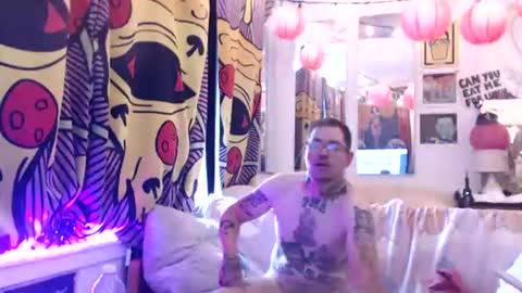 hank rams online show from June 26, 1:24 pm