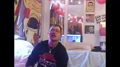 Snapshot of hankrams chatting on March 3, 5:23 pm hank rams online show from March 3, 5:23 pm