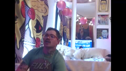 Snapshot of hankrams chatting on March 12, 7:17 pm hank rams online show from March 12, 7:17 pm